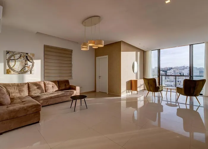 Stunning 3Bed With Views Mellieha By Homely