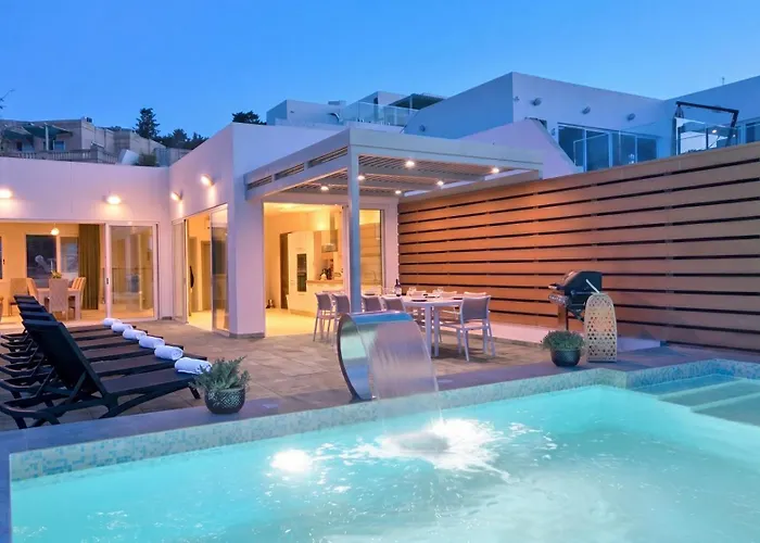 Villa Ida - Indoor Heated Pool, Sauna, Games Room And Gym